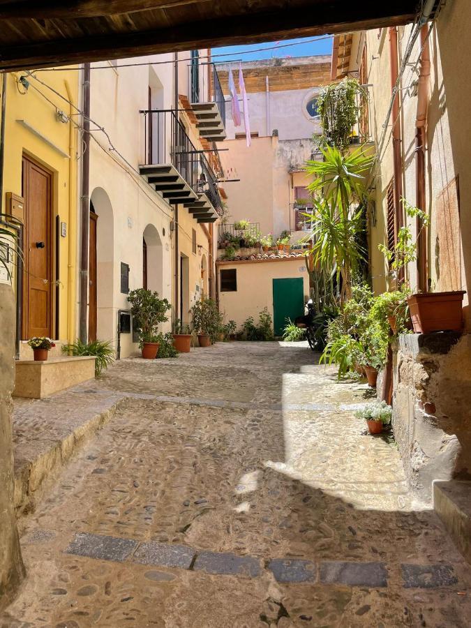 Apartamento La Nicchia Cefalú Exterior foto